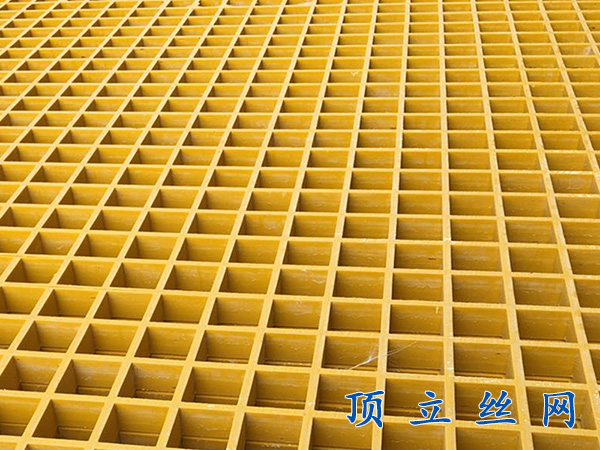 聚酯格柵板